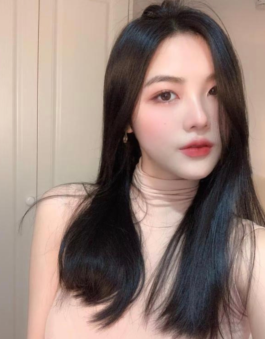 新建区丰满性感少妇